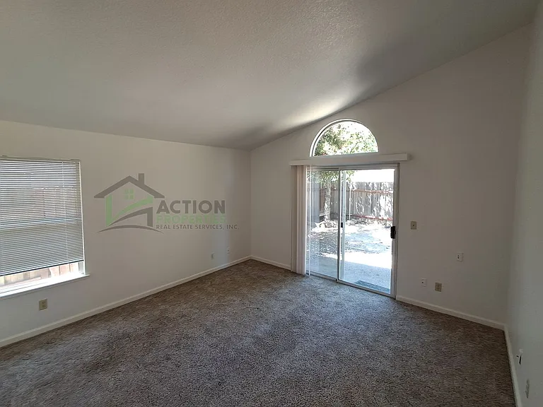 3835 Hunters Glen Pl — Photo 51