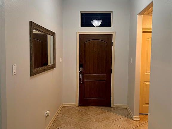 2nd image of 1405 Pheasant Dr
