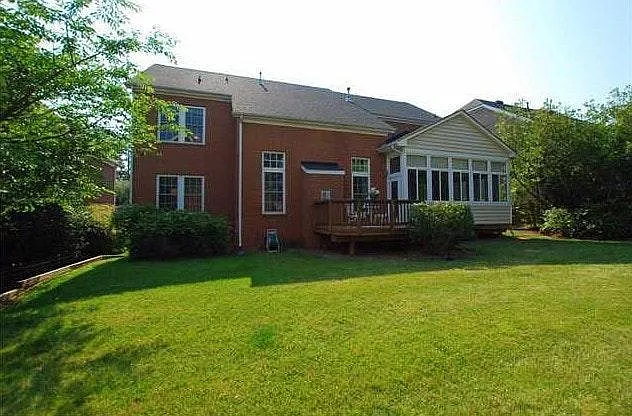 5739 Summerston Pl — Photo 4