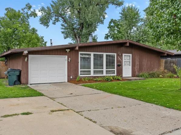 3814 Northwood Dr NE, Cedar Rapids, IA 52402
