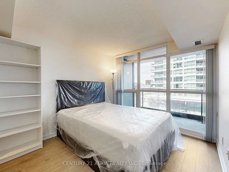 19 Singer Ct #310 — Photo 13