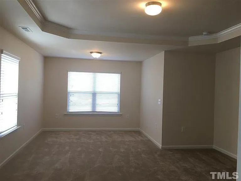 2400 Mynster Dr — Photo 8