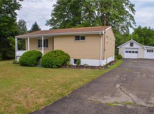 233 Hyde Park Rd, Leechburg, PA 15656