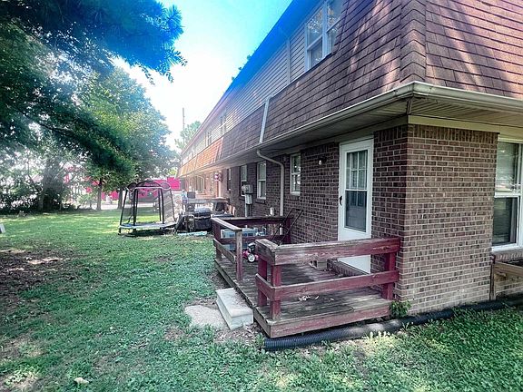 4th image of 109 Lakeview Dr