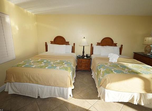 4th image of 5560 Estero Blvd #257