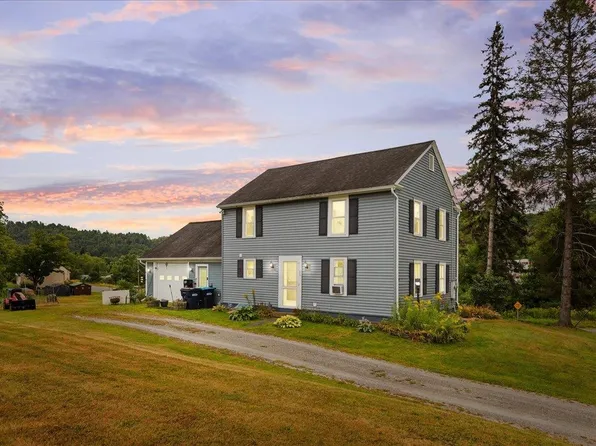45 Chamberlain Bridge Road, Lyndon, VT 05851