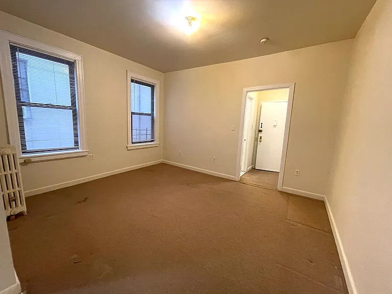 45-19 40th St #2H — Photo 5