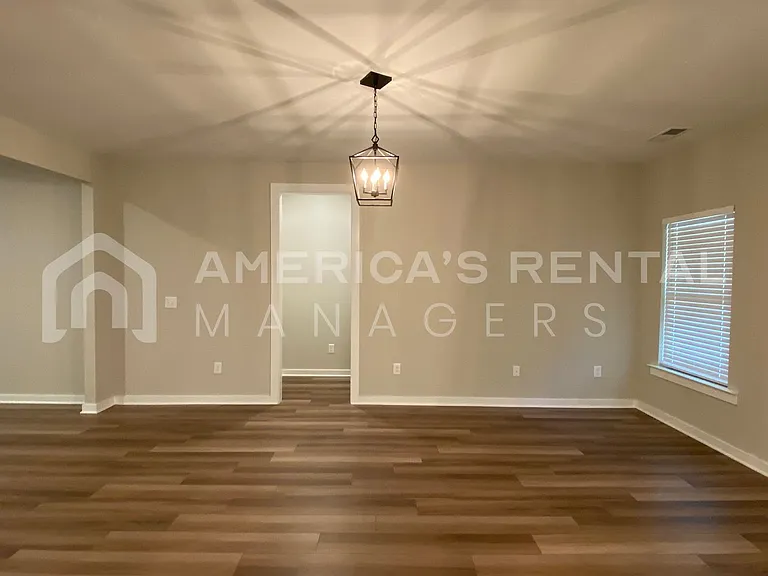 535 Troubadour Ln — Photo 20