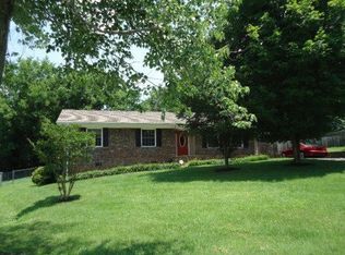 5018 Fieldcrest Ln, Knoxville, TN 37918