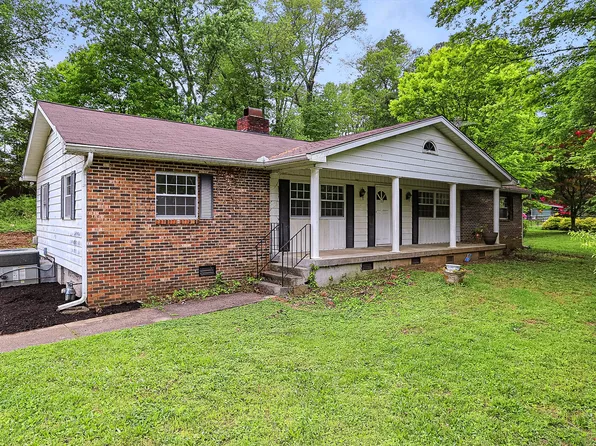 107 Underwood Rd, Oak Ridge, TN 37830