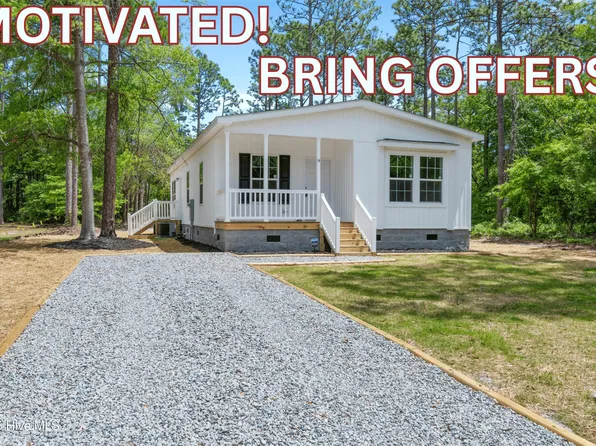 14 Redwood Road, Southport, NC 28461