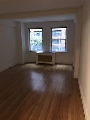 Rented by Carlyle Property Management | media 20