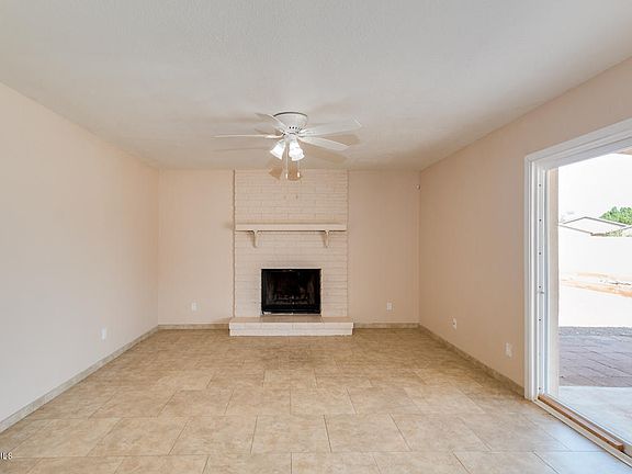 4th image of 4912 W Torrey Pines Cir