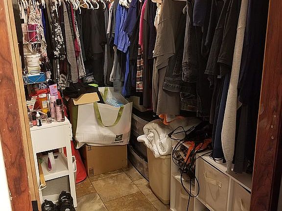 5th image of 185 Camelot Blvd SW