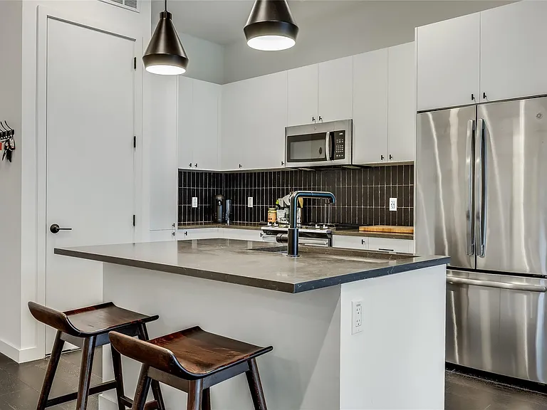 800 Embassy Dr #513 — Photo 9