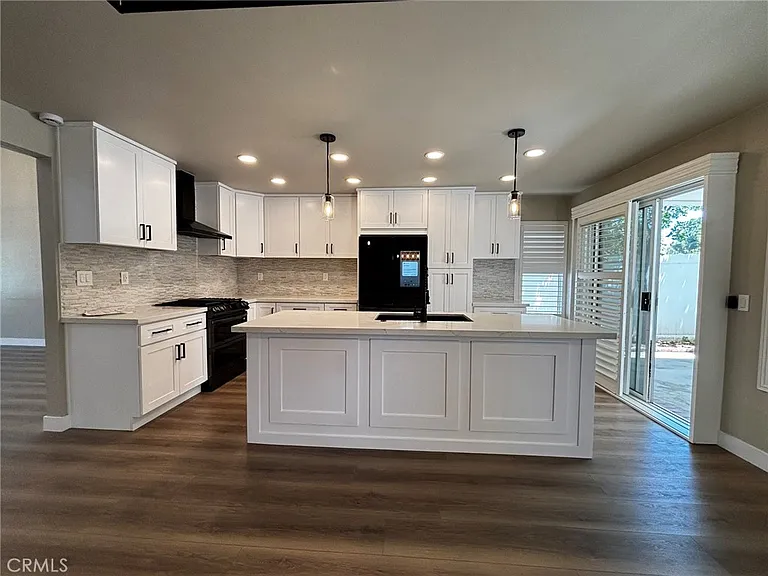 11597 Norgate Cir — Photo 7