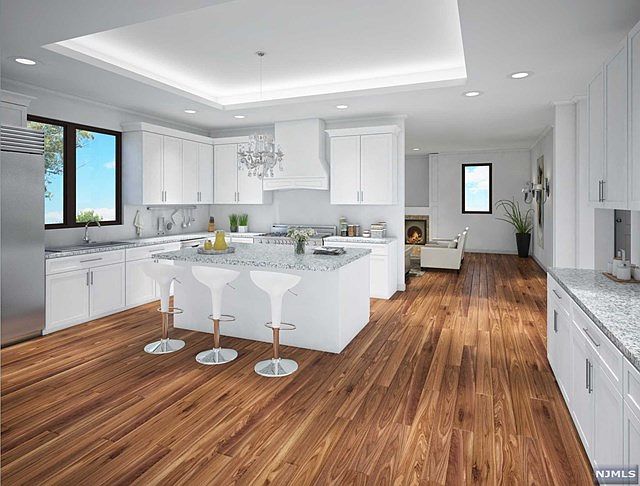 2nd image of 21 New St