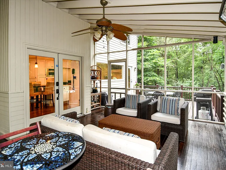 12134 Holly Knoll Cir — Photo 10