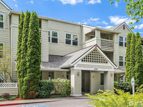 4109 224th Lane SE #213, Issaquah, WA 98029