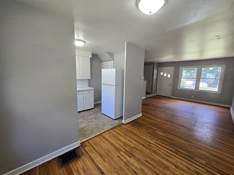 227 Madison St — Photo 7