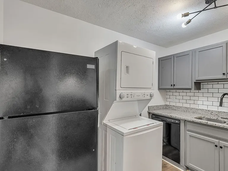 2601 Morganmeade Dr — Photo 8