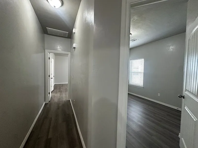 8017 NW 160th Ter — Photo 24