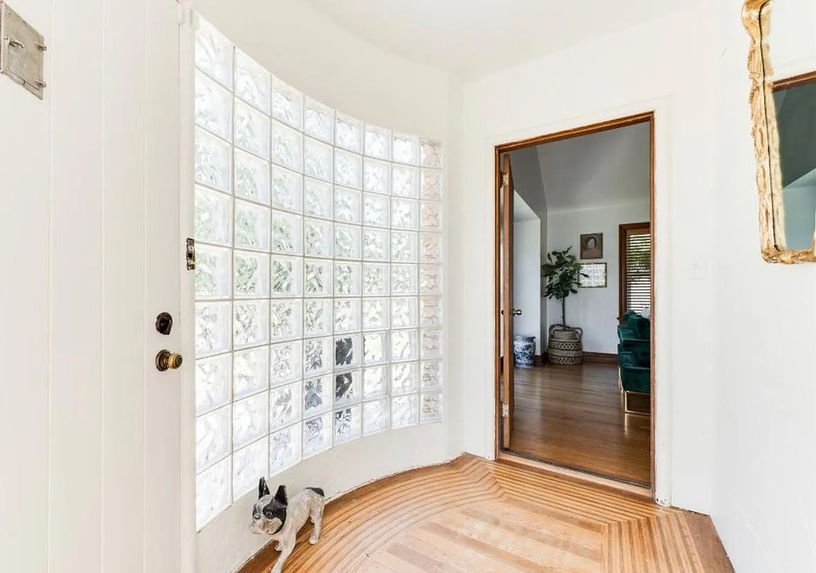 3 bed, 1857 sqft, $2,600 — Photo 4