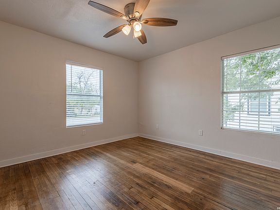 4th image of 923 Fair Ave