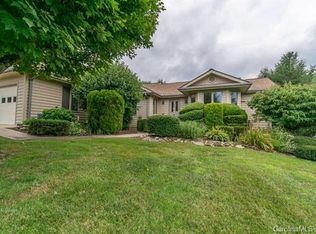 138 W Laurel Ln, Etowah, NC 28729