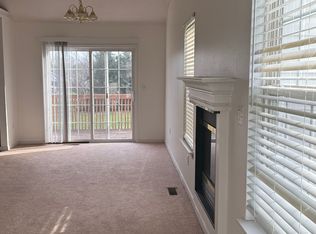 144 Northbay Ct, Glen Carbon, IL