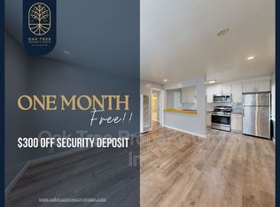 824 15th St APT 1, Oakland, CA 94607