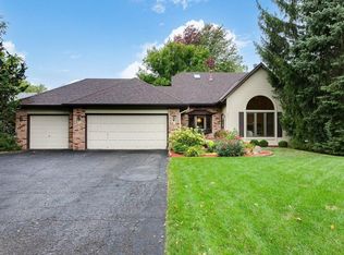 1471 Myrtle Ct N, Maplewood, MN 55119