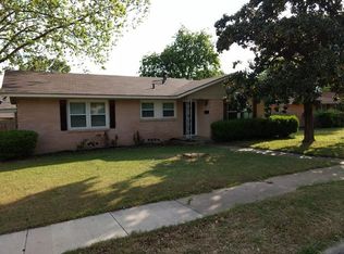 3351 Cromart St, Fort Worth, TX 76133