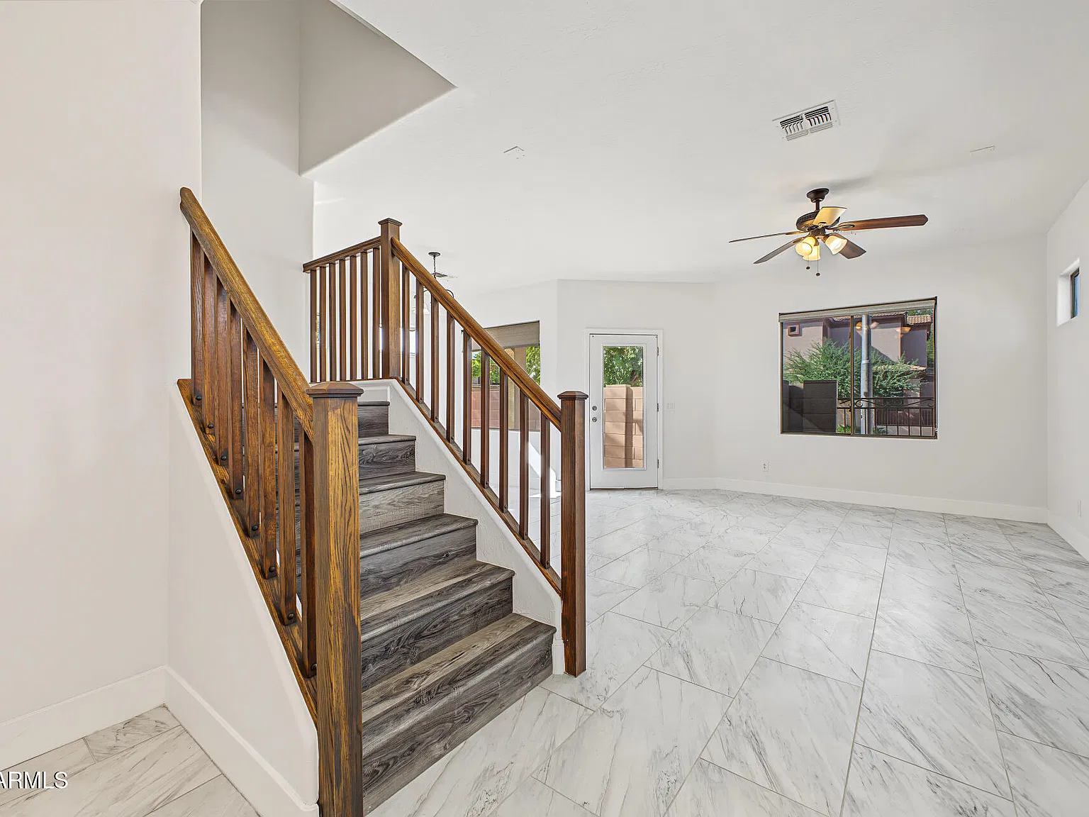 3 bed, 2.5 bath, 1522 sqft, $2,200 — Photo 4