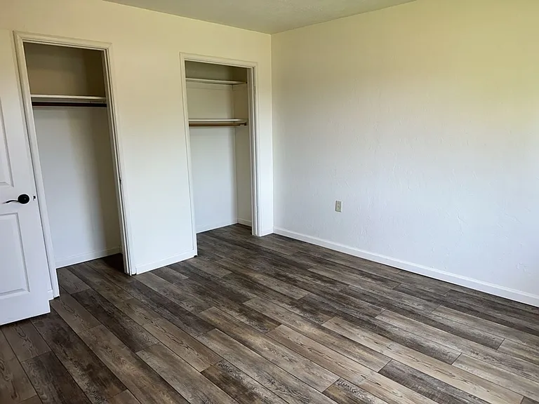1640 Stromberg Ave — Photo 12