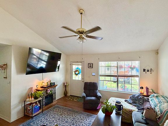 2nd image of 2880 Aplin Rd