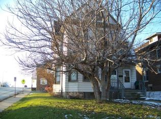 404 N 8th Ave #A, West Bend, WI 53090