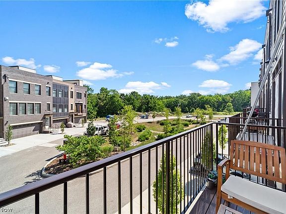5th image of 11206 N Park Pl #4