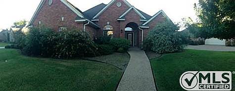 1st image of 2307 Fox Glen Ln
