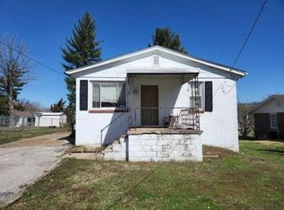 205 E 3rd St, Pevely, MO 63070