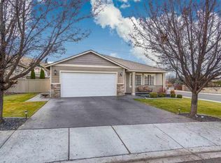 2002 S Kellogg Pl, Kennewick, WA 99338