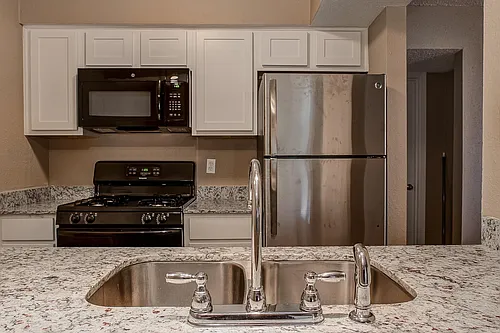 Camino Flats - Pricing for Entire Apt Photo 1