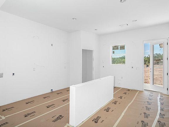 3rd image of 711 Cirrus Ln