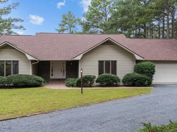 3916 Niagara Carthage Road, Whispering Pines, NC 28327