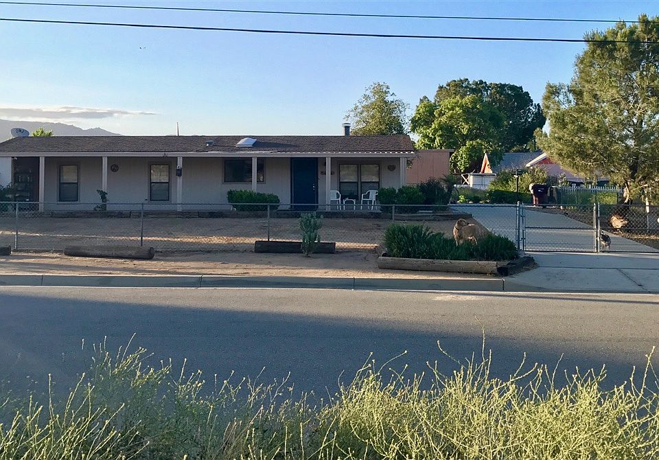 1st image of 34946 Lyn Ave