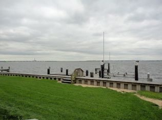 160 Bay Rd, Ocean City, NJ 08226