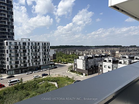 2nd image of 3079 Trafalgar Rd #703