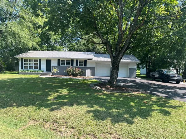 150 Brooks St, Paris, TN 38242