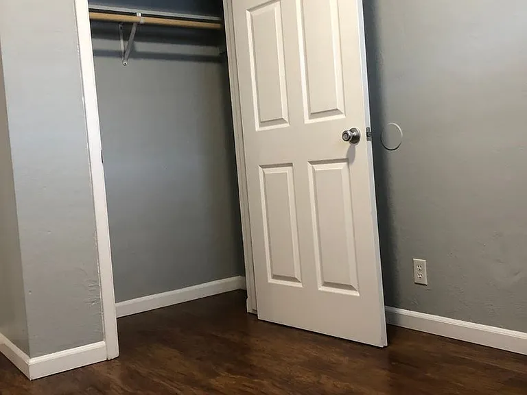 825 Waverly Dr SE — Photo 24