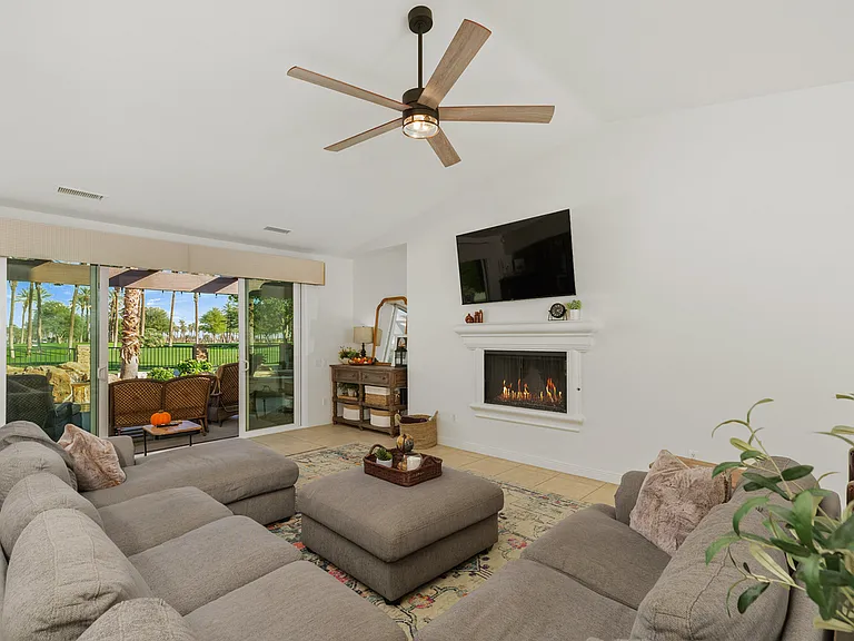 56408 Palms Dr — Photo 5